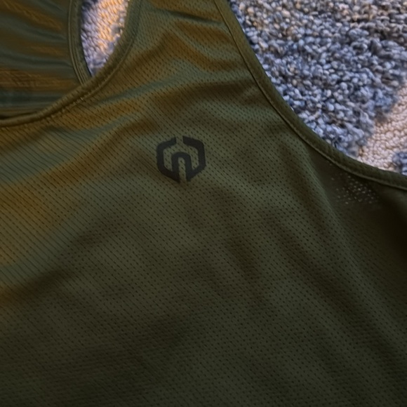 Like new NELEUS men’s weightlifting tank top - Picture 2 of 4